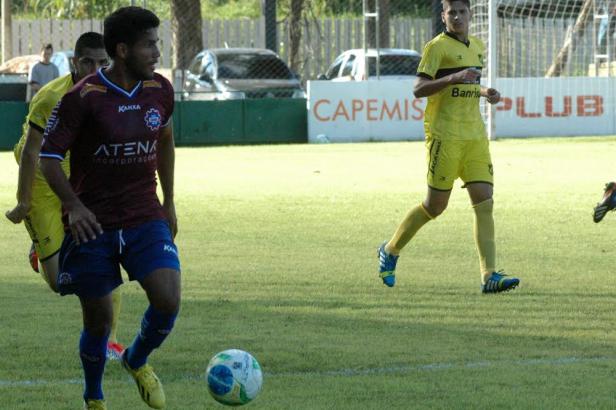 Bebeto foi um dos destaques do amistoso