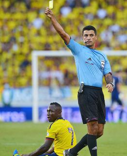 Copa 2014: Árbitro brasileiro no Mundial aprova uso de tecnologia 2 0002050011835 img