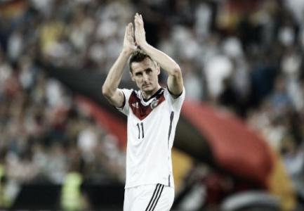 Maior artilheiro nas Copas de todos os tempo Klose, não quer dar adeus a seleção