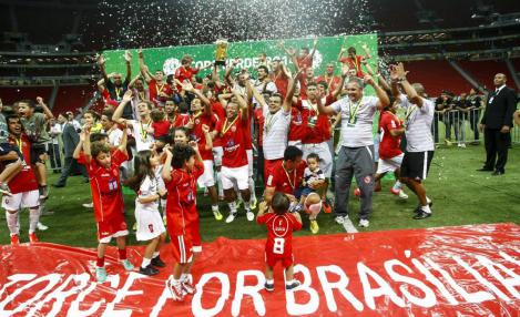 No campo, o Brasília ficou com o título