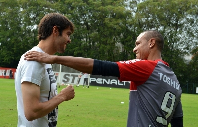 Fora de forma, Kaká não deve reestrear no sábado