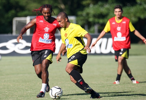 Copa Paulista: Santo André contrata Michael, ex-jogador de Flamengo e Palmeiras