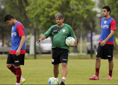 Veiga, enfim, colocará as peças em campo