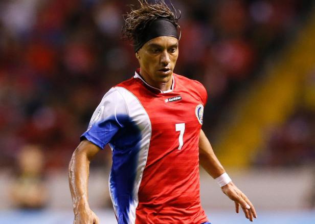 Bolaños com a camisa da Costa Rica