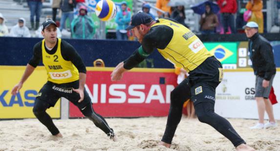 Vôlei de Praia: Brasileiros vencem duas e perdem uma