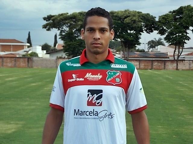 Série C: Crac acerta com Roberto Pitio