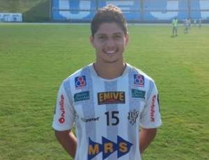 Madureira acerta com Da Silva, ex-atacante do Tupi