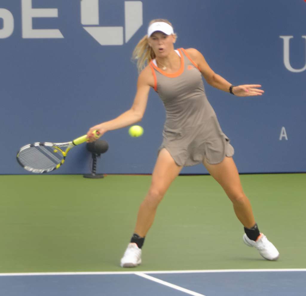 Tênis: Wozniacki vence e vai às quartas de final em Istambul