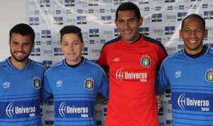 São Caetano se reforça com mais quatro jogadores e sonha em recuperação na Série C