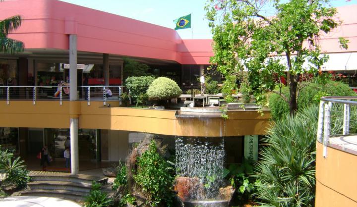 Praça de eventos do Shopping Galleria, em Campinas