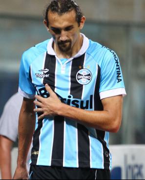 Barcos vive um jejum de gols com a camisa do Grêmio