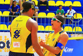 Vôlei de Praia: Brasil avança com 2 duplas masculinas no vôlei de praia