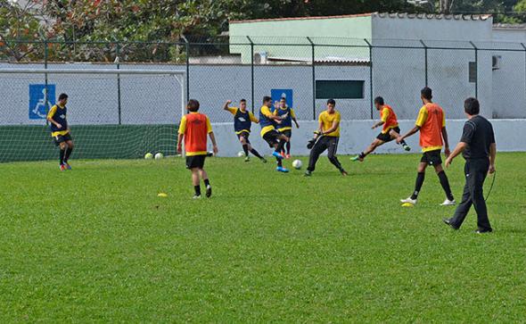 Treino da Portuguesa Santista antes da estreia na Segunda Fase
