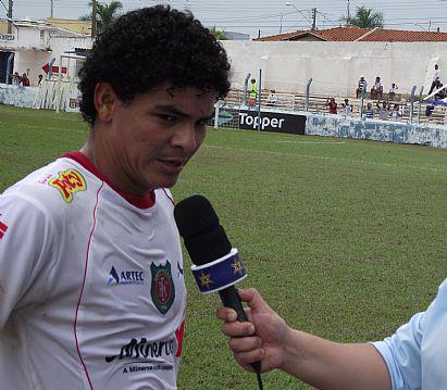 Ray, novo atacante do BEC