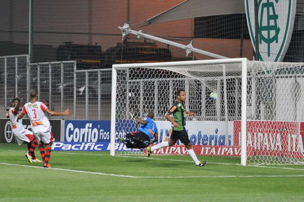 Brasileiro da Série B: América-MG divide a ponta com o Joinville. Enquanto isso, Ponte perde e Portuguesa empata