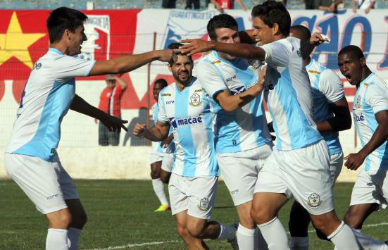 Macaé 1 x 0 Duque de Caxias – Romário garante vitória do Alvianil