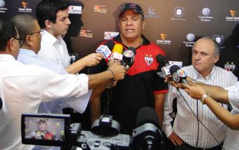 Hélio dos Anjos elogiou Luverdense e garante reação do Dragão