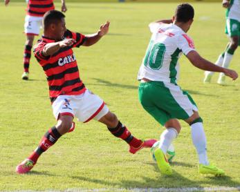 Atlético-GO foi bem armado por Hélio dos Anjos e derrubou o Luverdense