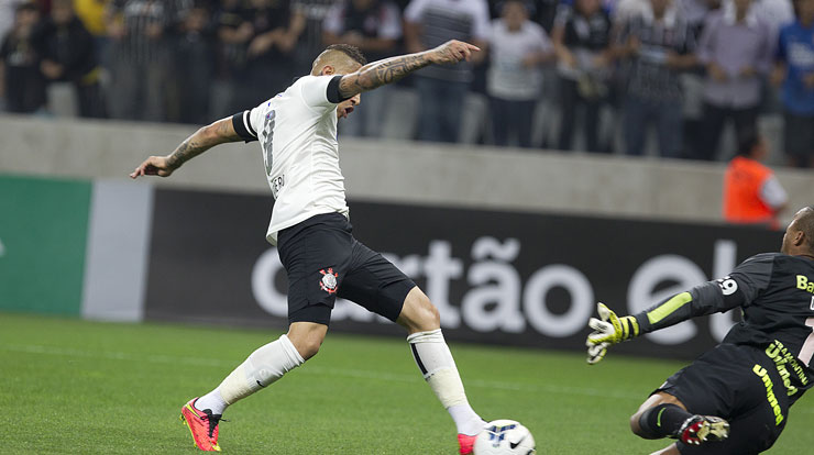 Corinthians confia em Guerrero contra Vitória na Bahia