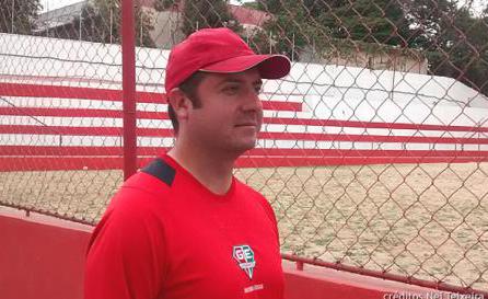 Vinicius Munhoz é o comandante do Grêmio Osasco