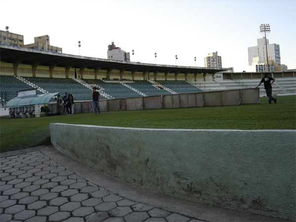 Blog do Ari: Venda de todo Estádio Brinco de Ouro é o assunto em pauta. Você concorda?