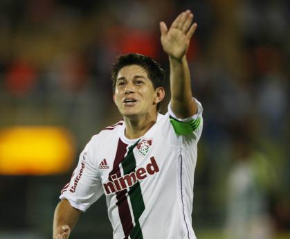 Conca resolveu a parada para o Flu