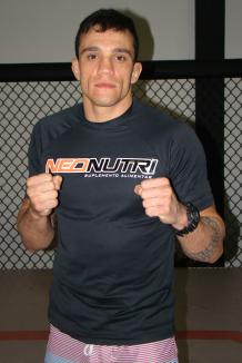 Bruno Frazatto, lutador e professor na academia - Futebol Interior