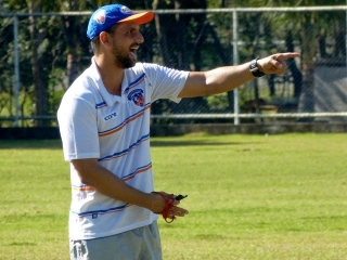 Série C: Bruno Quadros lamenta derrota em sua estreia