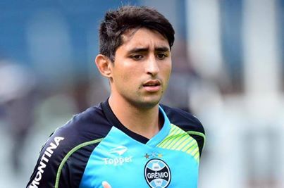 Alan Ruiz sofre lesão e desfalca o Grêmio por 15 dias