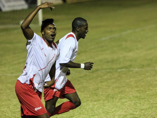 F: Luis Eduardo Ledsilco F: Luis Eduardo Ledsilco