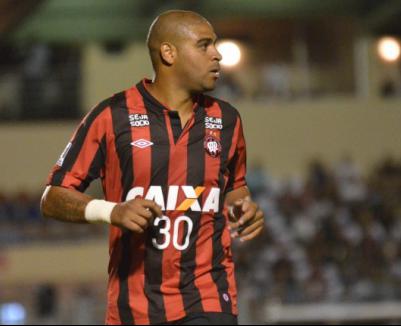 Adriano foi dispensado pelo Atlético-PR em abril