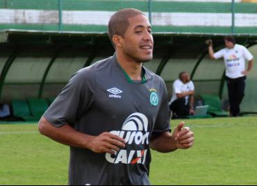 Volante Dedé, da Chapecoense