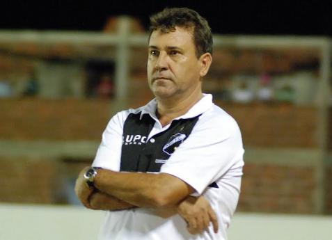 Com retornos e desfalques, Zé Teodoro arma ABC para a Copa do Brasil