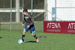 Série C: Caxias acerta com o lateral Gabriel Ganzer