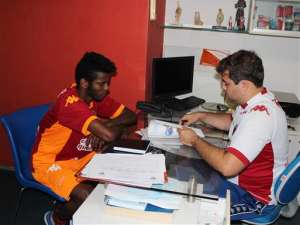 Série C: Erick Flores é apresentado ao Fortaleza