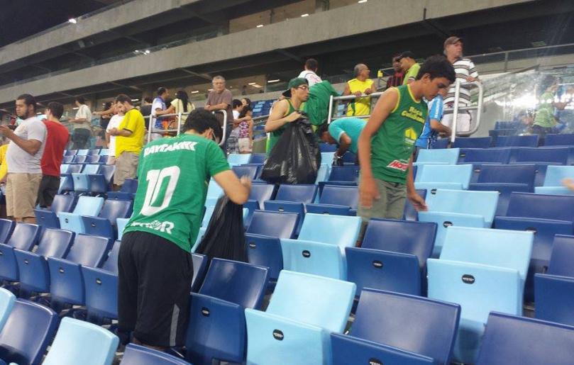 Série C: Torcida do Cuiabá adota método japonês e limpa setor Leste da Arena 2 0002050014757 img