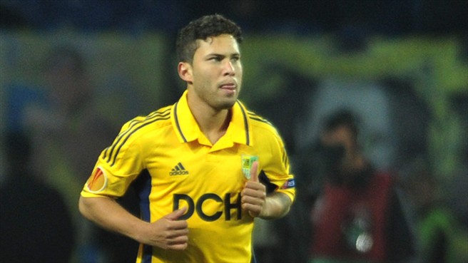 Gol de Marlos decide final polêmica na Ucrânia