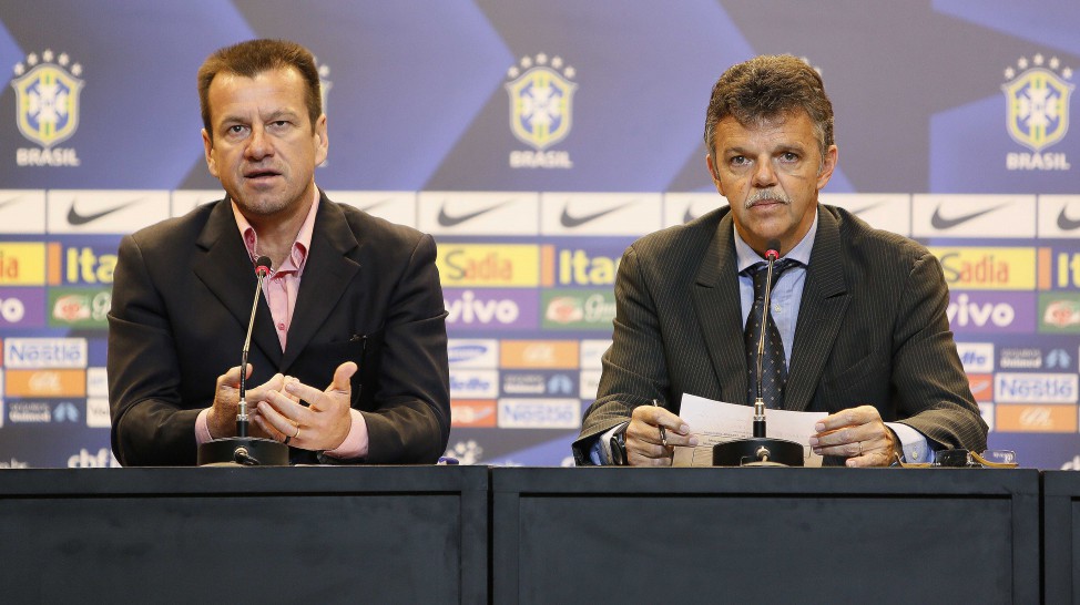 Dunga anuncia nova comissão com Taffarel e Mauro Silva