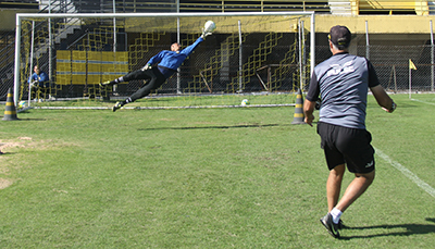 Copa Paulista: Goleiro Luiz Daniel fala sobre a responsabilidade em ser titular do São Bernardo