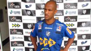 Série C: Tupi repatria Léo Salino