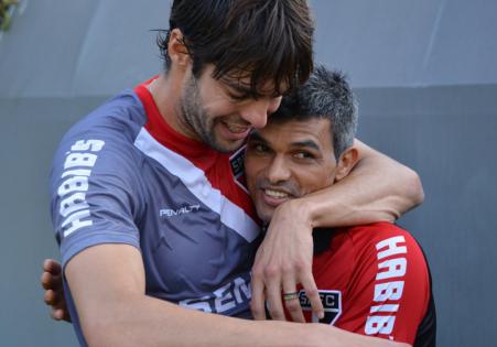 Kaká saúda Ratinho, ropeiro que fará parte da Seleção Brasileira