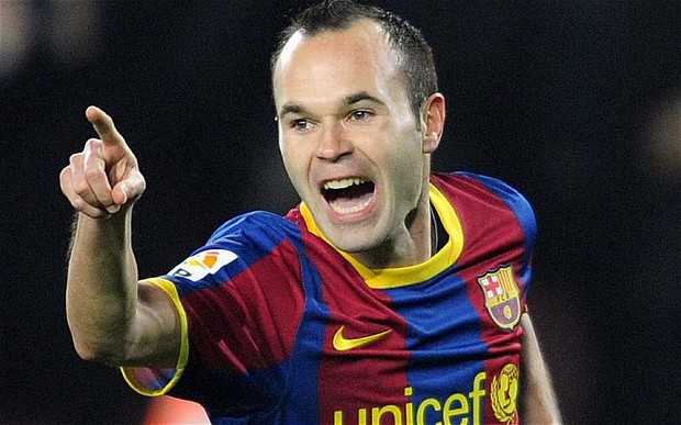 Espanhol: Iniesta elogia reforços e quer Barça disputando títulos