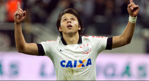 Mano volta a escalar Corinthians com Guerrero e Romero
