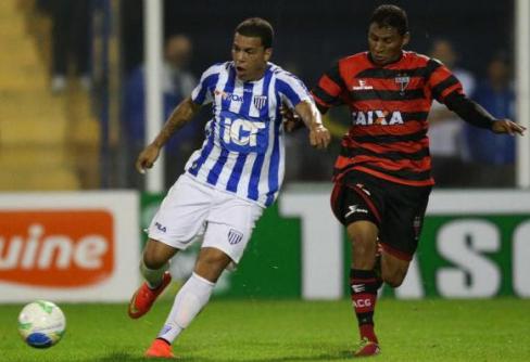 Carleto foi o autor do único gol do Avaí sobre a Ponte
