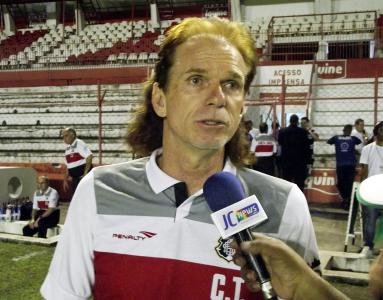 Sérgio Guedes se nega a divulgar os relacionados
