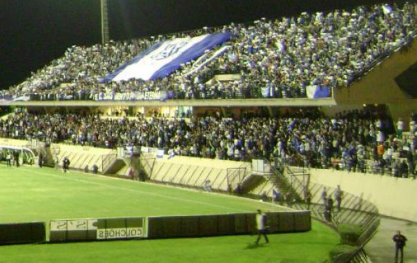 Torcedores do Esporte Clube São Bento no Walter Ribeiro