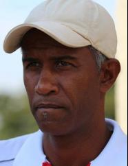 Claudinho é o técnico do Mogi Mirim