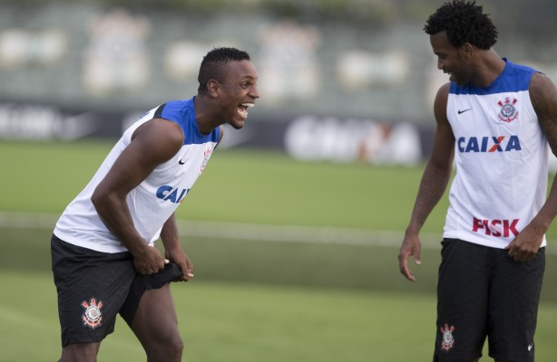 Zagueiro Cléber pode estar de saída do Corinthians