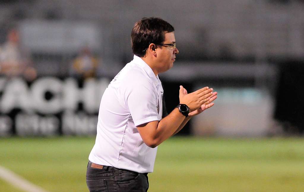 Chapecoense estuda a contratação de Dado Cavalcanti