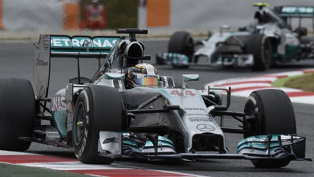 Fórmula-1: Hamilton diz ter ficado ‘chocado’ com ordem da equipe
